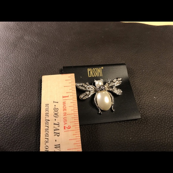 Bee pin vintage made in the USA - Picture 3 of 3